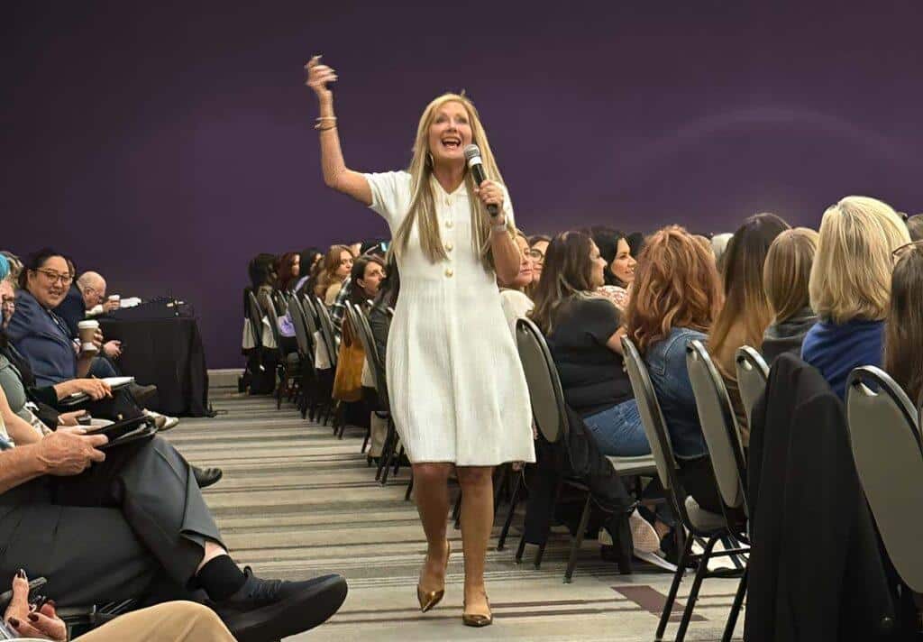brenda viola in crowd joyous younger 1024x712 1 1