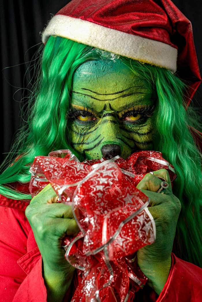 grinch lurking